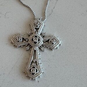 Elegant Silver Cross Pendant Necklace